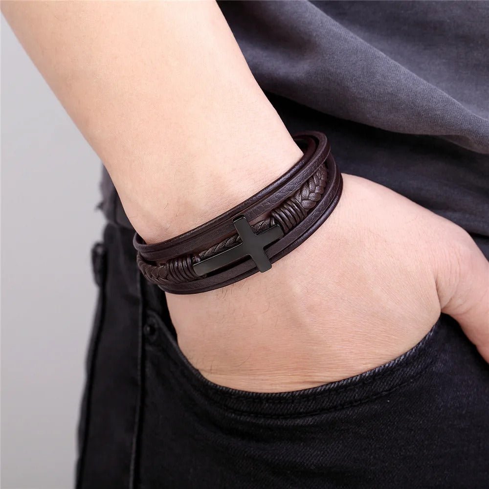 Leren Armband met Kruis - Bruin met Zwarte Sluiting - TrendFox