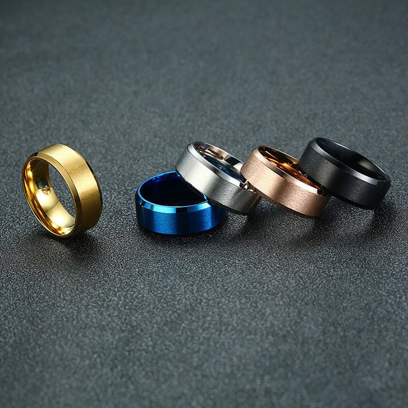 Minimalistische Ring met Strak Gepolijste Rand - Goud Kleurig - TrendFox