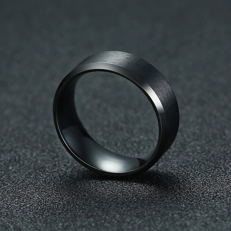 Minimalistische Ring met Strak Gepolijste Rand - Zwart - TrendFox